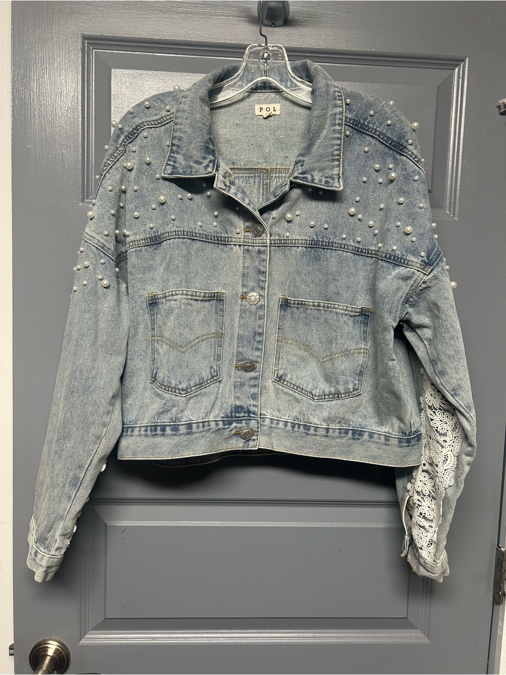 POL Pearl and lace embellished short denim jacket super cute! Size medium EUC